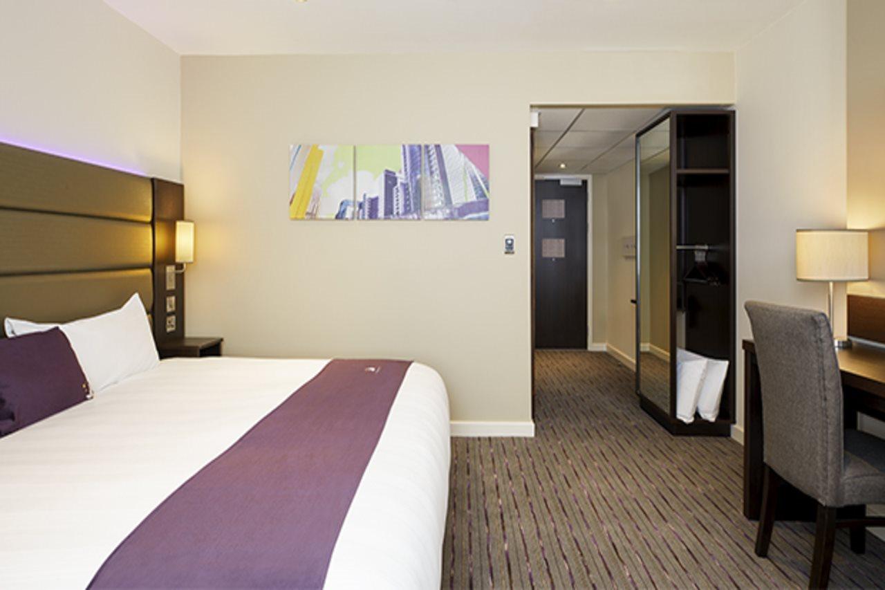 Premier Inn London Woolwich Exteriör bild