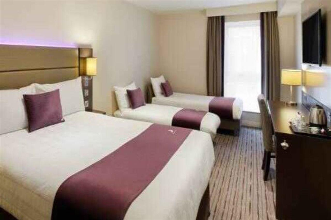 Premier Inn London Woolwich Exteriör bild